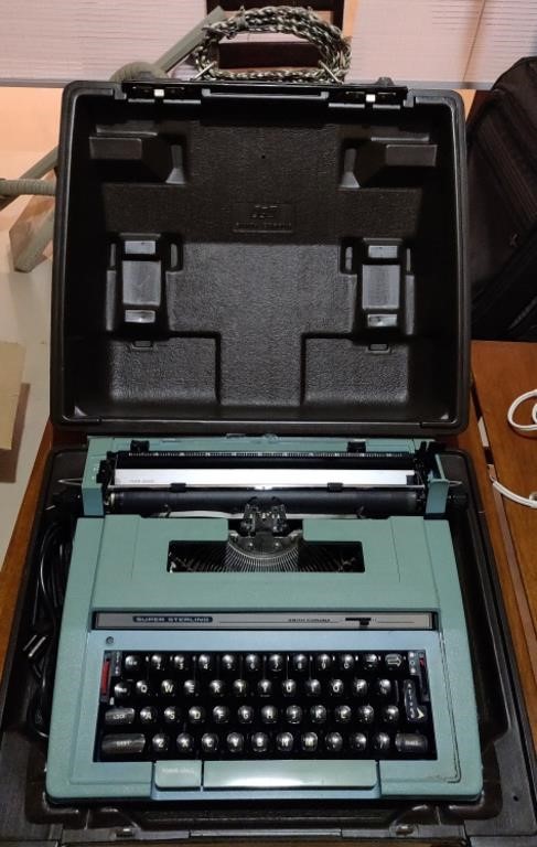 Super Sterling Smith Corona Typewriter