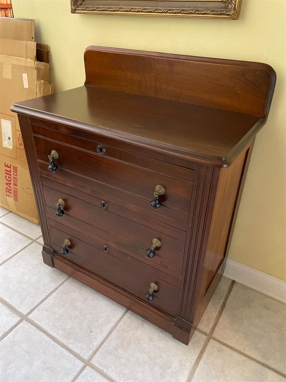 Victorian 3-drawer chest