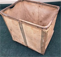 PRIMITIVE CANVAS LAUNDRY CART BY STEELE WOOD BASE