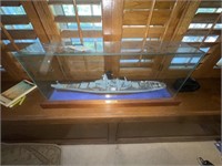 USS New Jersey BB-62 Model Ship in Glass