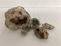 Partial Geodes and Similar Rocks