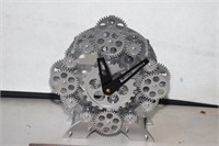 WAY COOL GEAR CLOCK ! R-5