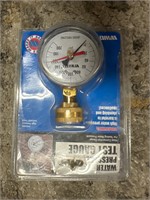 Water pressure test gauge