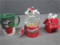 Snoopy Snow Globe / Music Box - Coffee Cup & Salt