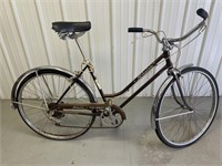 Antique Schwinn Collegiate ladies bike
