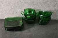 Lot of 6 Anchor Hocking Charm Green Cups & Saucers