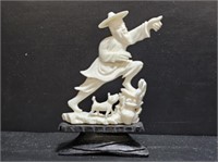 ANTIQUE IVORY CARVED FISHERMAN - 3.5" X 2.25"