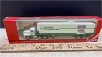 Herpa 1/87 Dairy Producers Tractor Trailer