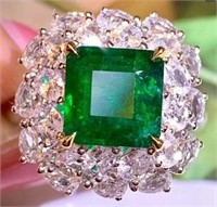 2.4ct natural emerald ring in 18K gold