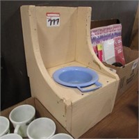 CHILDS PO-CHAIR