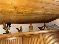 Rooster Decor Above Pantry