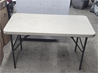 Iceberg 2 ft x 4 ft folding table