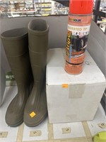 Lot of Spray Paint & Boots Size 9