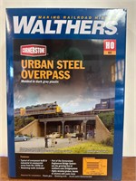New Walthers urban steel overpass HO train model