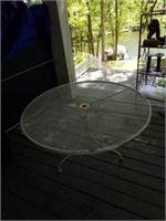 Metal Sunbeam Round Outdoor Table
