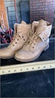 Woman’s Rock & Candy Size 7.5 Lace up Boots