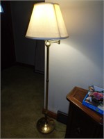 FLOOR LAMP / LR