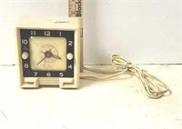 ANTIQUE GENERAL ELECTRIC Clock.