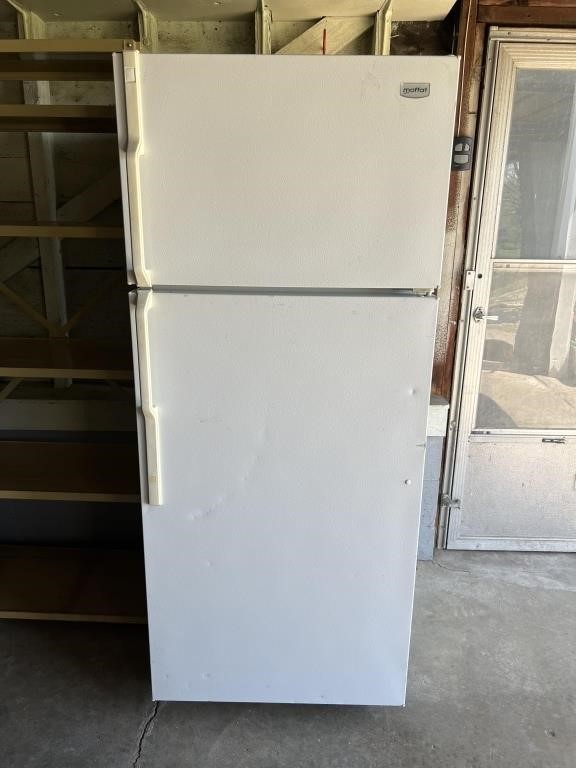 Moffat Refrigerator - working condition