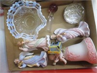 LOT OF ANGELS, PAPERWEIGHT AND OPALESCENT DISH