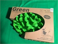 GREEN INTERACTIVE FEEDER FOR DOGS