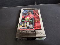 2001 Upper Deck MVP Baseball Trading Cards