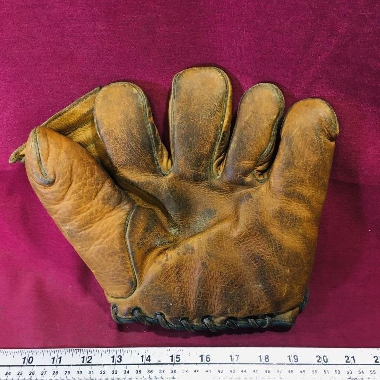 Winnwell Genuine Cowhide Baseball Glove