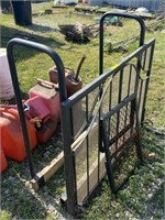 Lot w/ Fire Screen, Metal End Table, and More