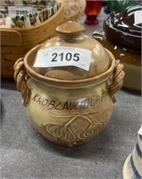 Garlic jar with lid