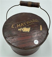E. Hayward Round Pine Lunch Box