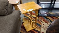 SMALL OAK TV TABLE WITH MAGAZINE RACK