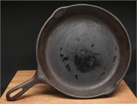 Vintage Unmarked Cast Iron Pan No. 10