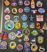 W - LOT OF COLLECTIBLE PATCHES (L13)