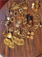 Vintage Large Lot of Gold Tone Earrings