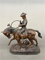 Benje, Hornblower on horse, bronze.