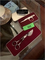 LOT OF NICE GINGHER SEWING SCISSORS