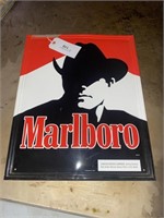 MARLBORO TIN SIGN