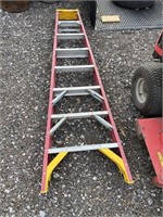 8’ Fiberglass Ladder