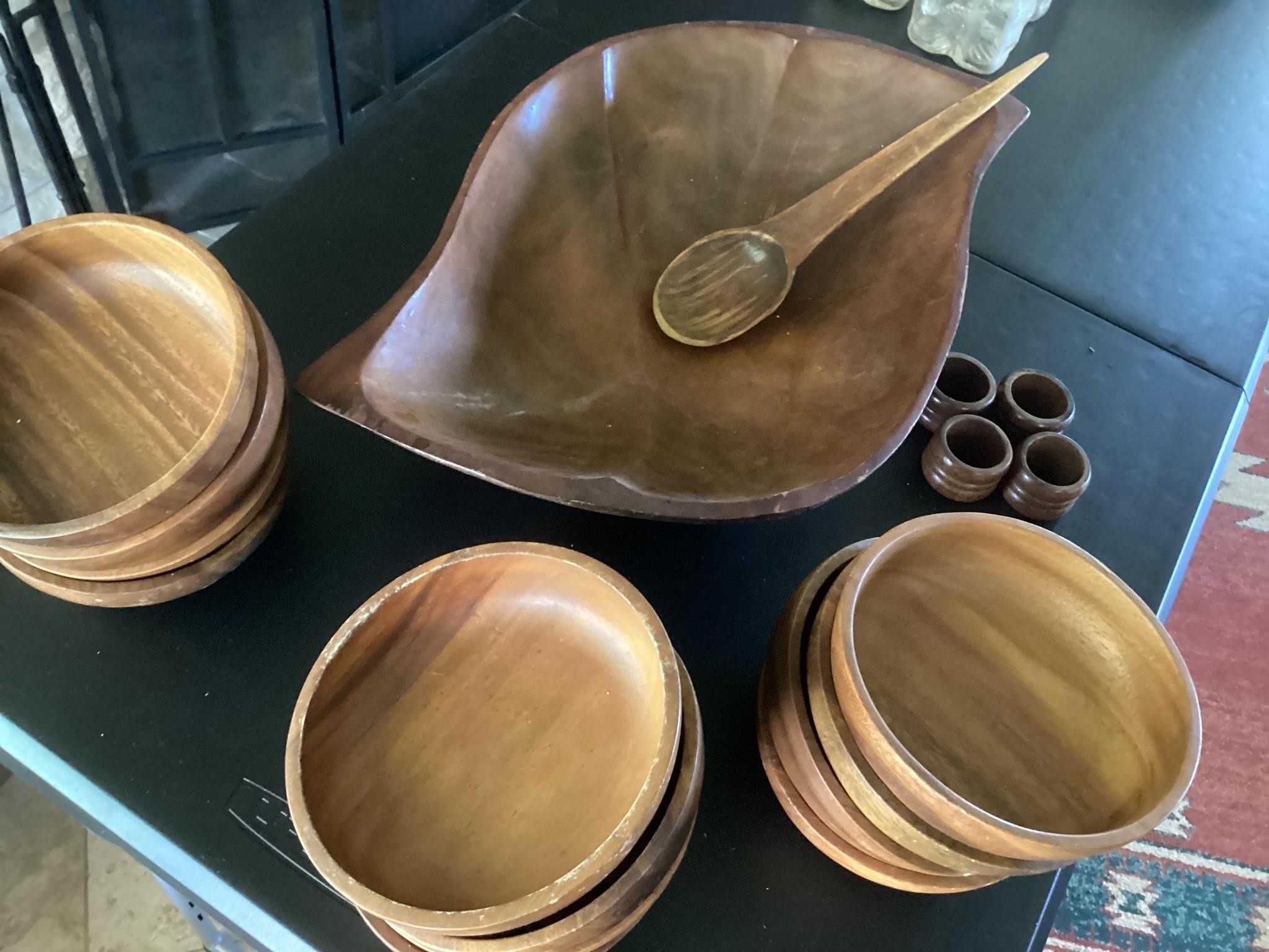 14 PIECE MONKEY WOOD SALAD BOWL SET  FROM