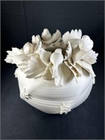 Blanc DeChine Bird Nest Studio Vase