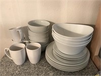 White Dish Set