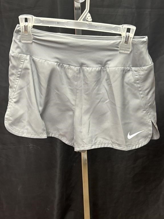 Women’s Small Nike Shorts RRP $42.00