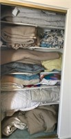 703 - LARGE LOT OF BLANKETS