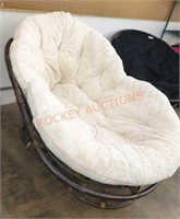 Large lounge papasan chair