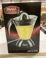 Parini 34 ounce citrus juicer-appears new