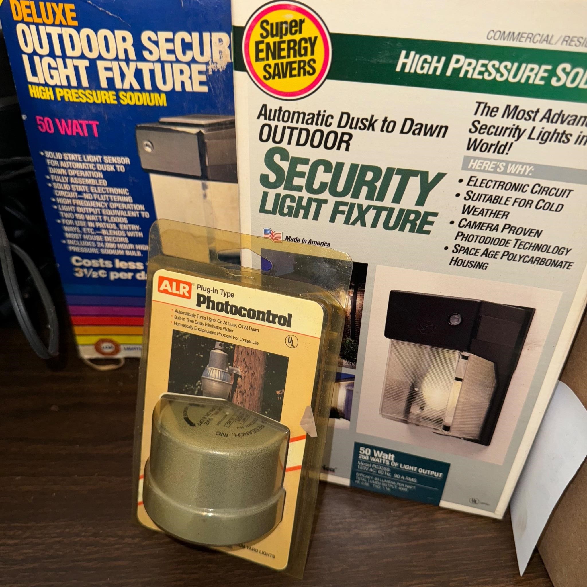 Outdoor security lights, ALR photo controller
