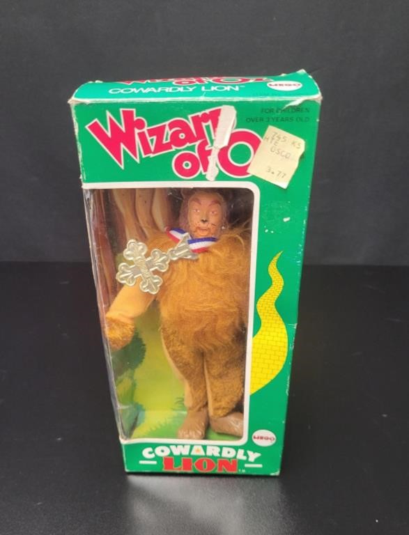 1974 Mego , The Wizard of Oz " Cowardly Lion"