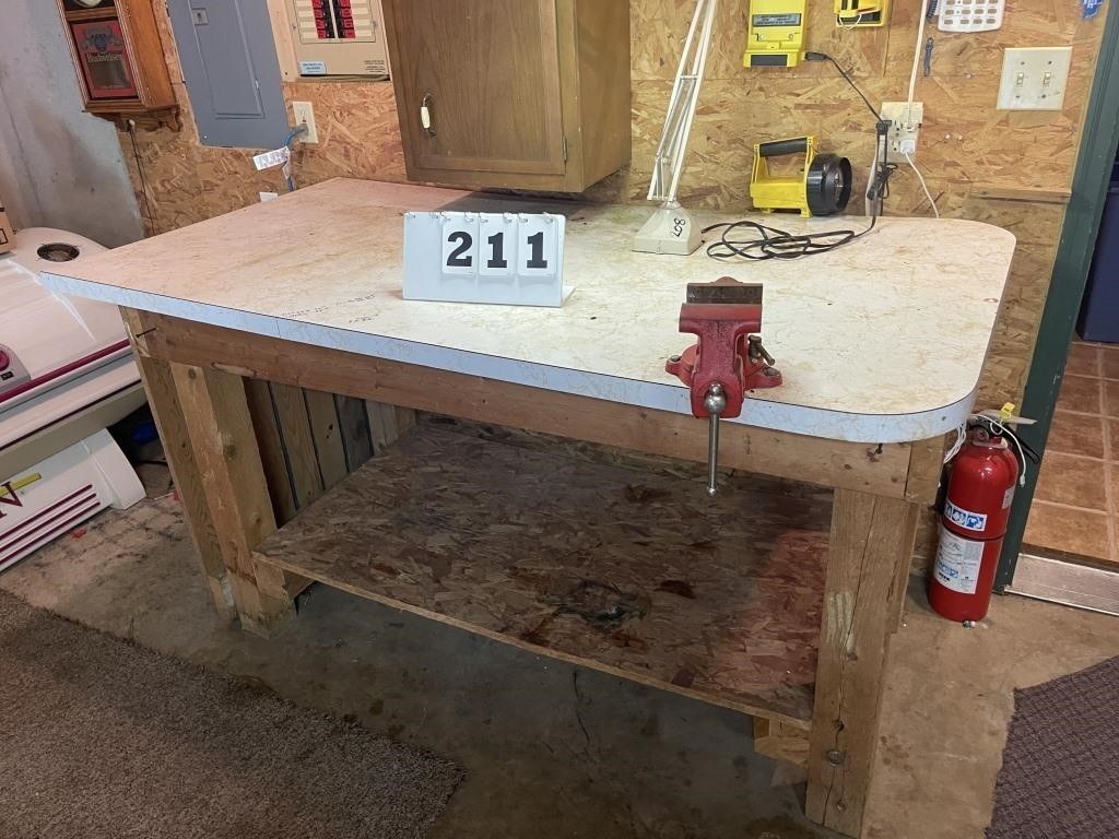 Workbench with Vise