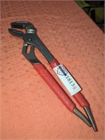 Milwaukee 12" Straight Jaw Pliers