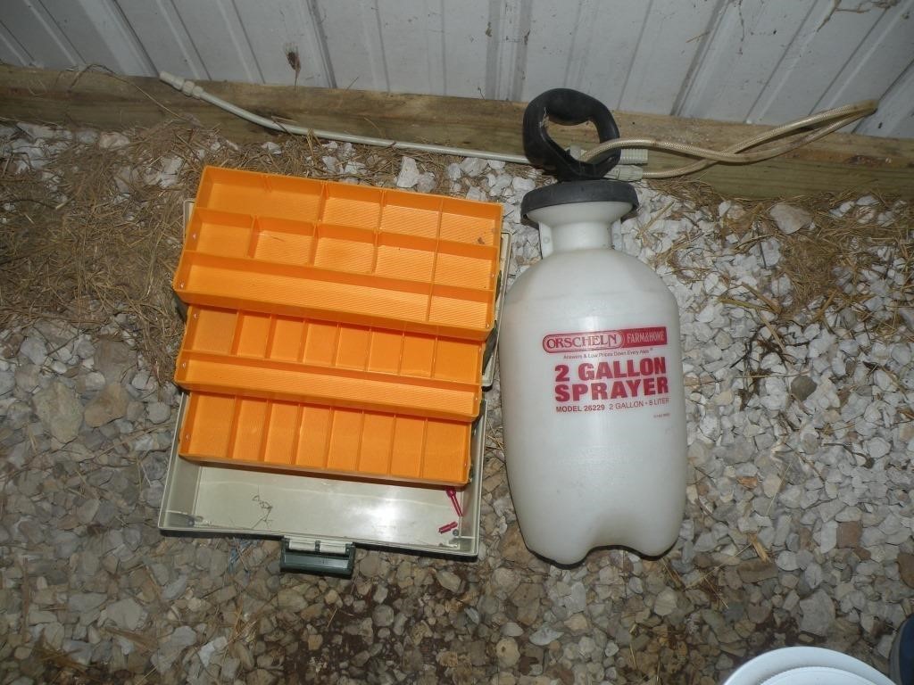 Sprayer & Tacklebox